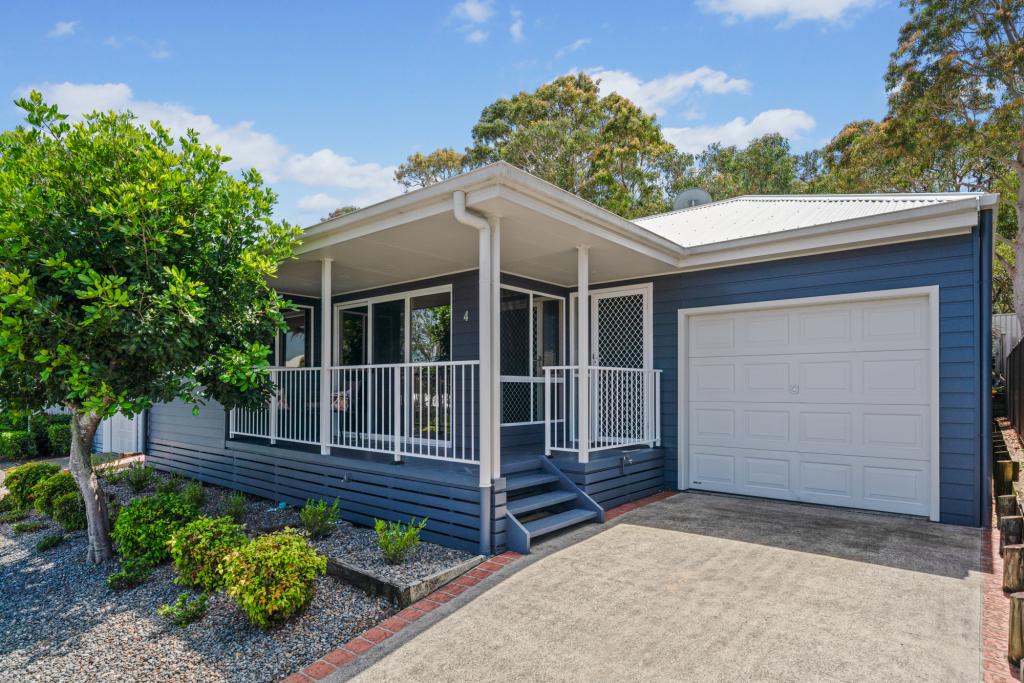 4/2 Saliena Ave, Lake Munmorah, NSW 2259