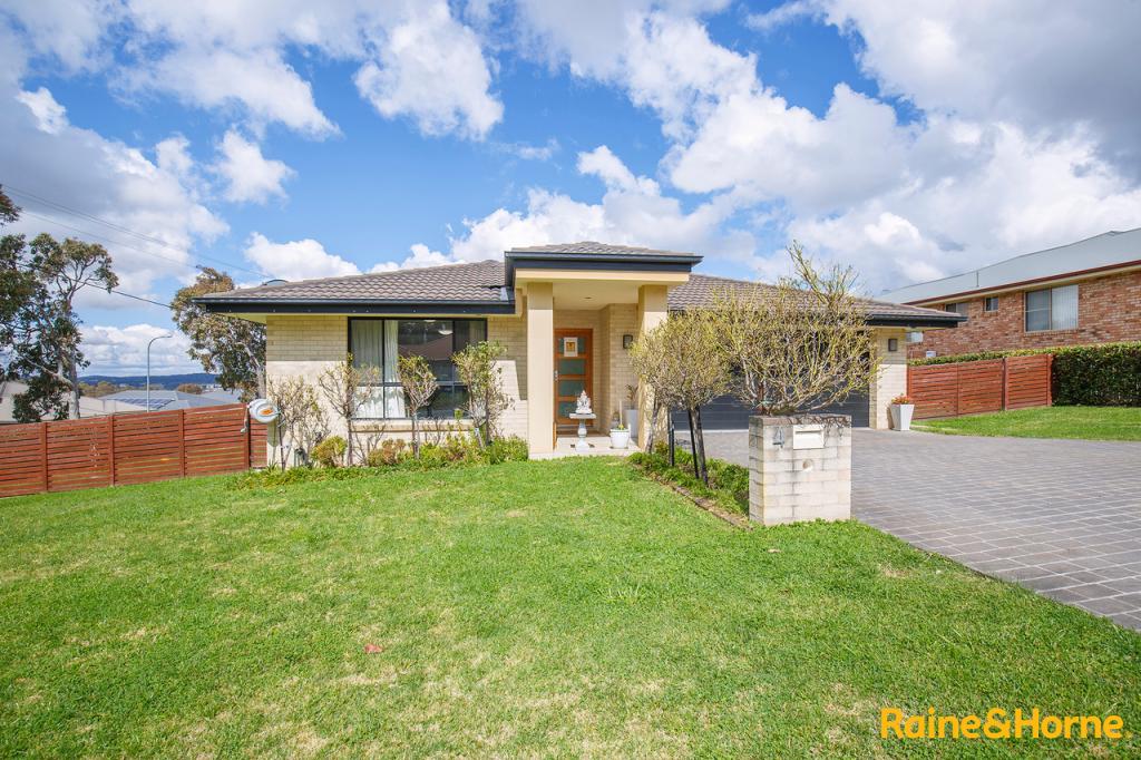 4 Mccarthy Cres, Armidale, NSW 2350