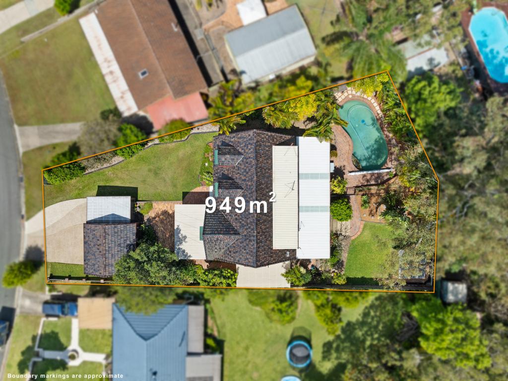 8 SAUTERNE ST, THORNLANDS, QLD 4164