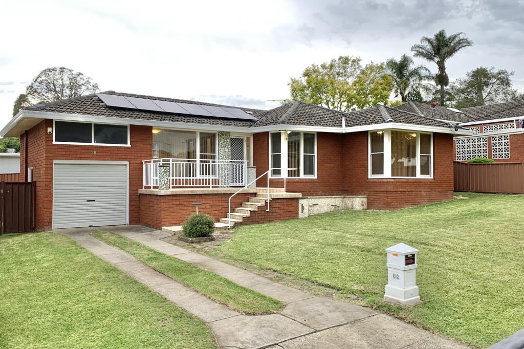 38 Banksia Ave, Engadine, NSW 2233