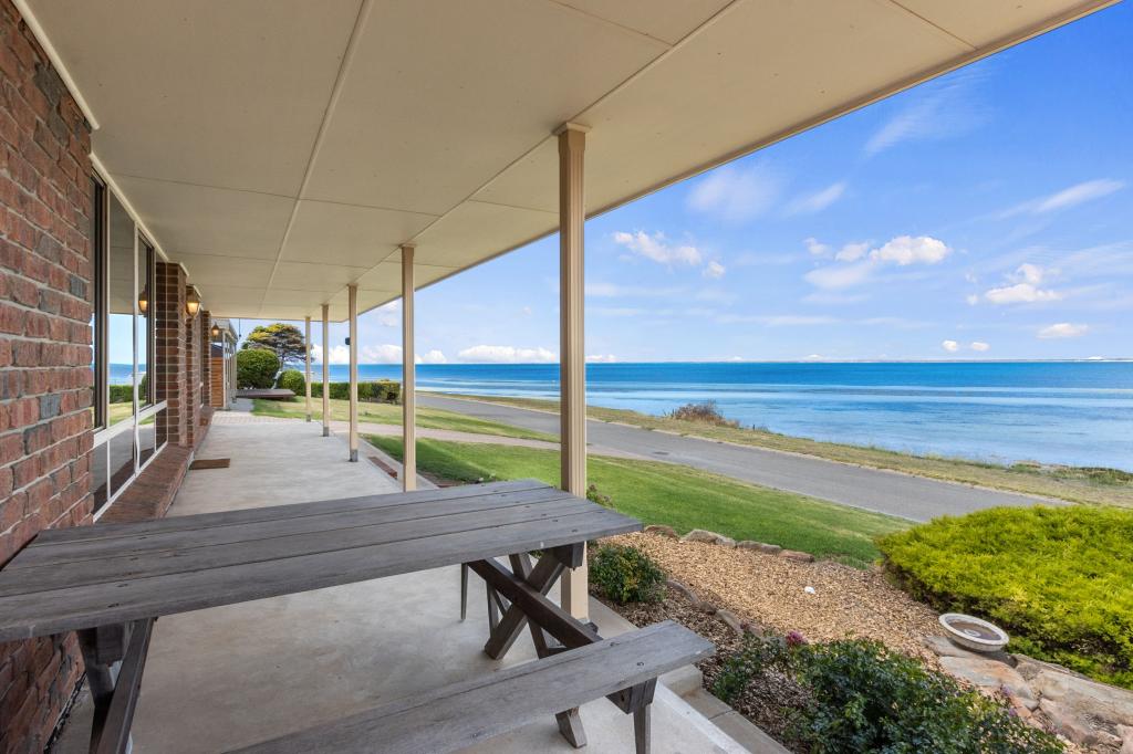 16 Esplanade, Point Turton, SA 5575
