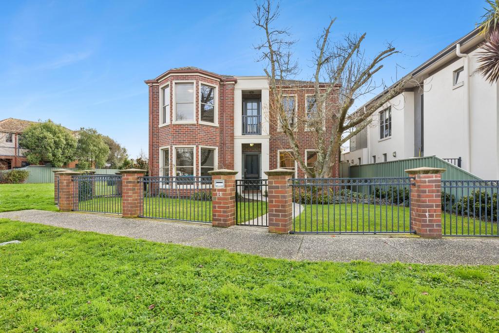 14 Norfolk Ave, Lake Gardens, VIC 3355
