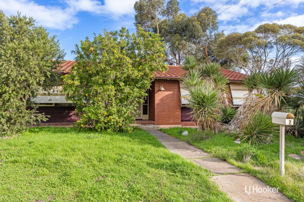2 Dulkara Ave, Craigmore, SA 5114