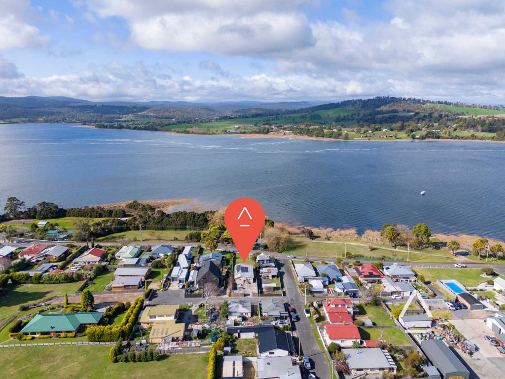 323 Gravelly Beach Rd, Gravelly Beach, TAS 7276