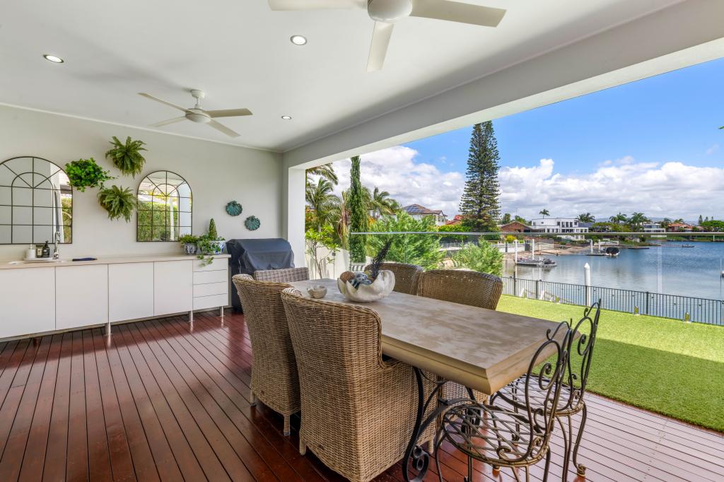 6 Argyle Cres, Bundall, QLD 4217