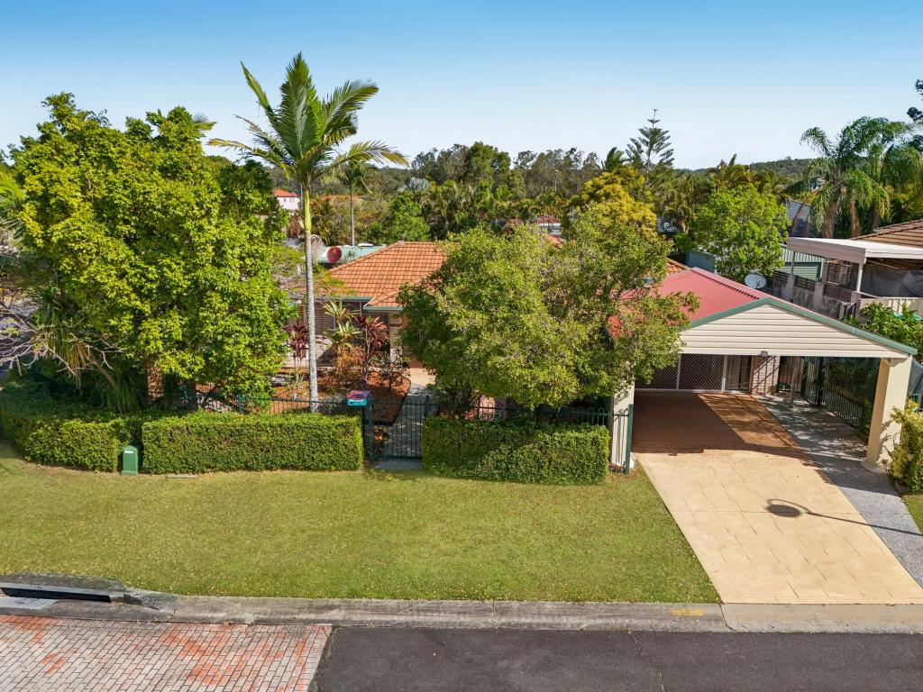 2 Ninigo St, Pacific Pines, QLD 4211