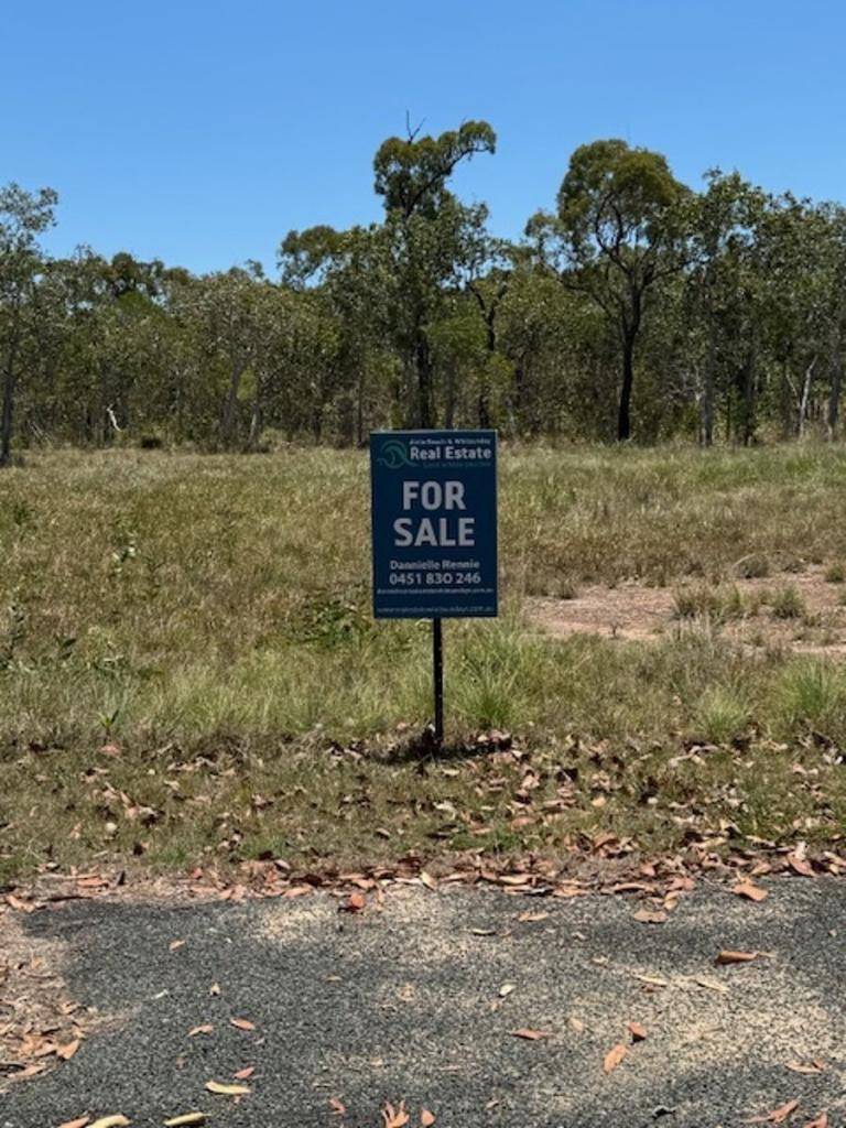 LOT 7 TURTLE POINT LAKESIDE, LAGUNA QUAYS, QLD 4800