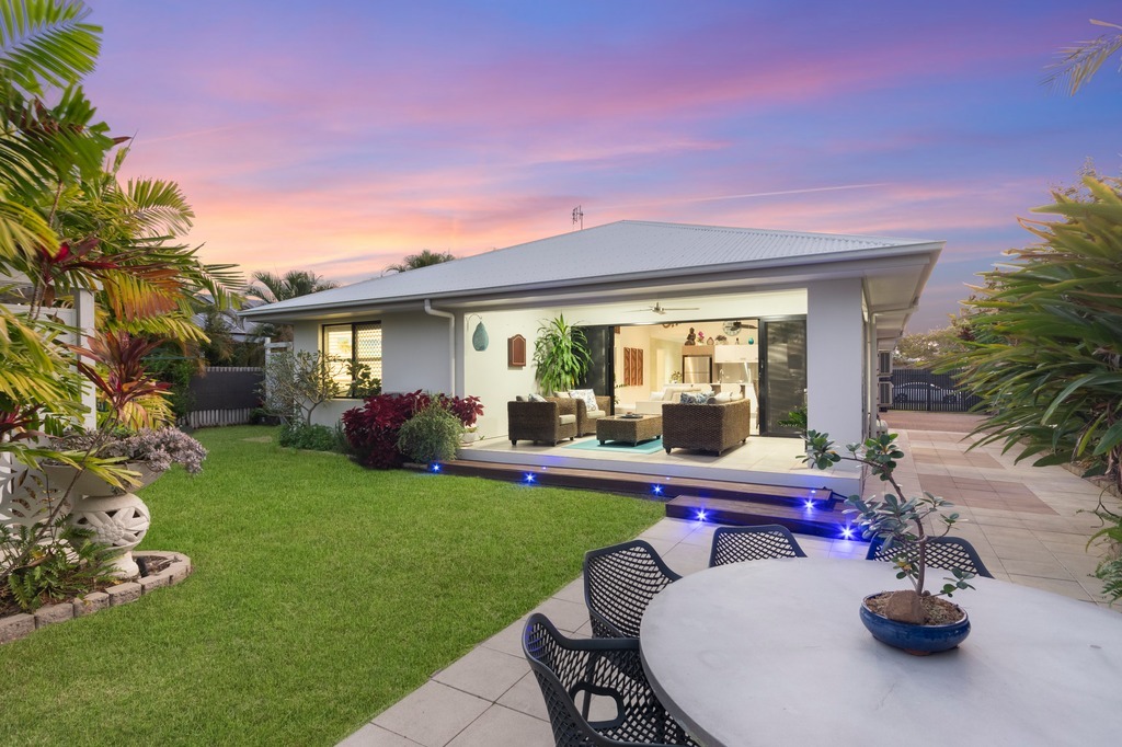 28 Pongamia Pde, Mount Low, QLD 4818