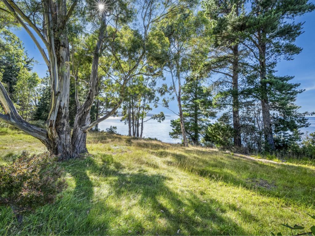 Lot 1/3575 Channel Hwy, Woodbridge, TAS 7162