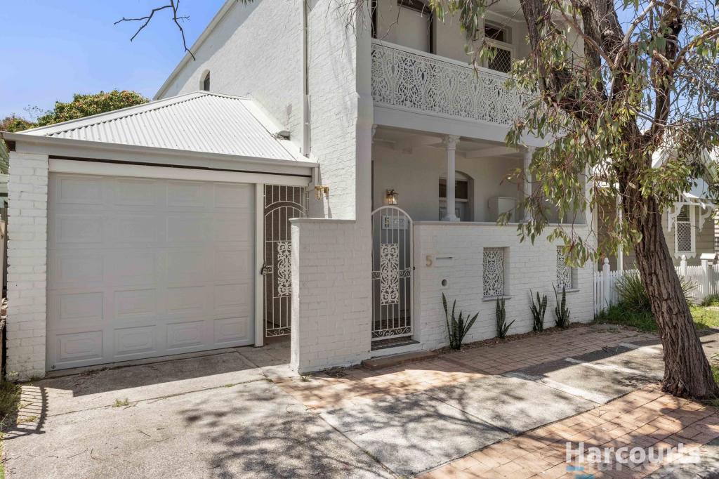 5 Devon St, Hamilton, NSW 2303