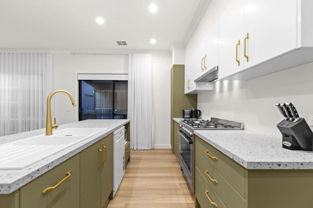 7 Monique Dr, Langwarrin, VIC 3910