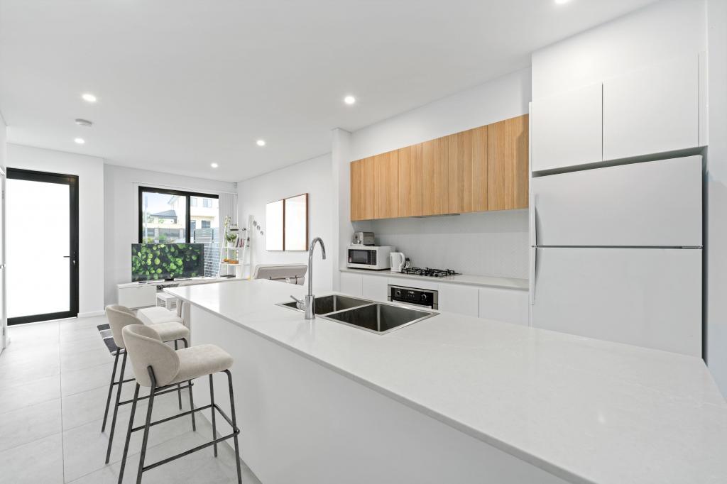 5/30 Isabella Cres, Glenfield, NSW 2167