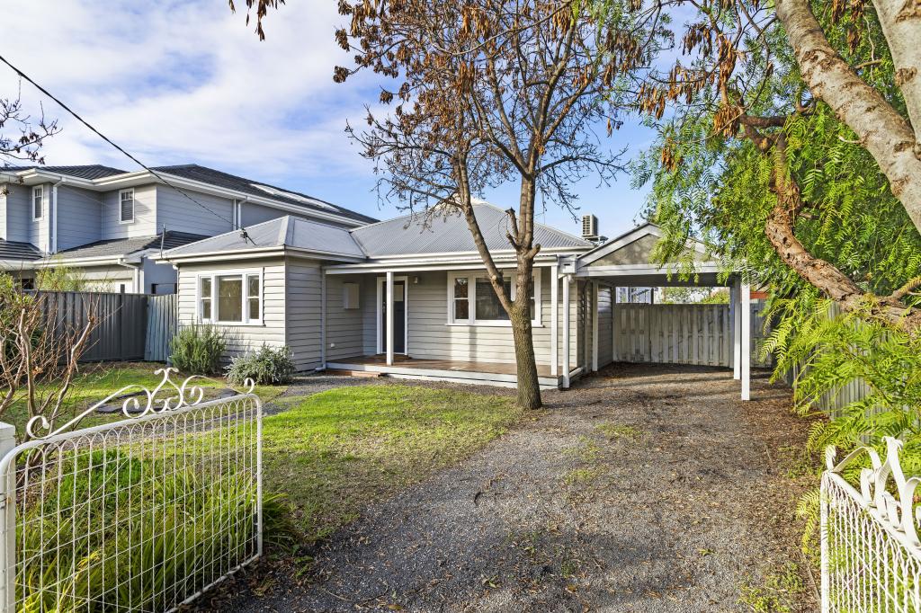 4 Gordon St, Newport, VIC 3015