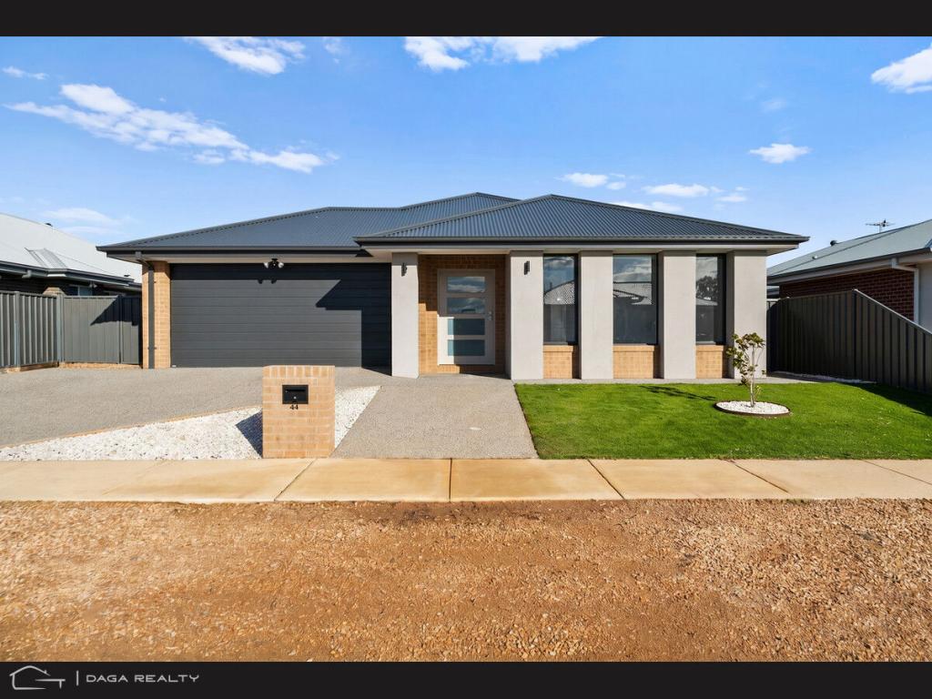 44 BLACKWOOD CRES, YARRAWONGA, VIC 3730
