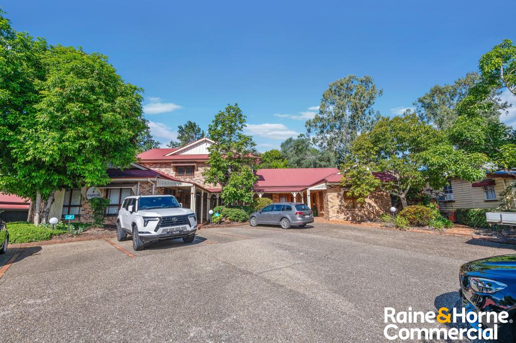 6 MAIN ST, SAMFORD VILLAGE, QLD 4520
