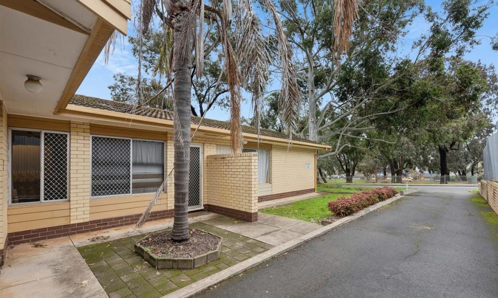 8/1 Whinnen St, St Agnes, SA 5097