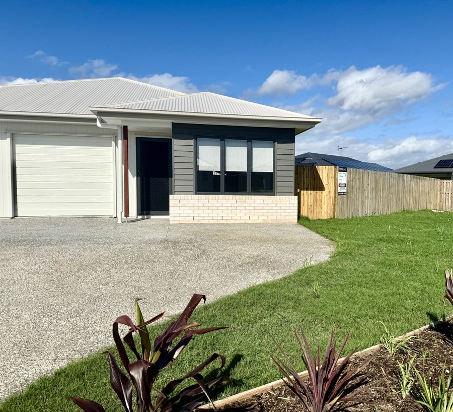 1/5 Pinot St, Logan Reserve, QLD 4133