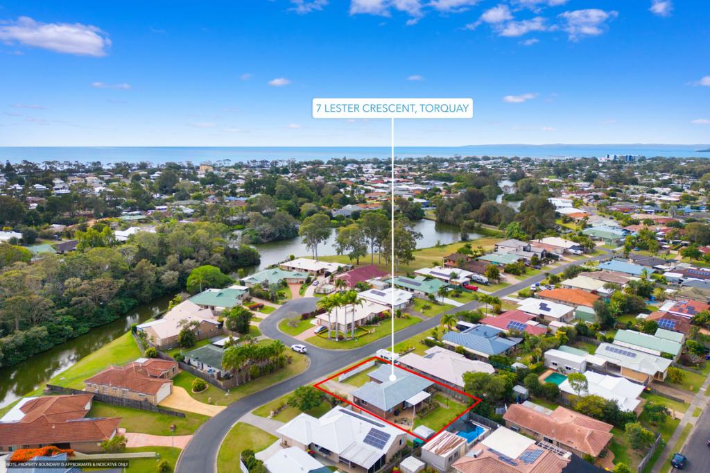 7 Lester Cres, Torquay, QLD 4655