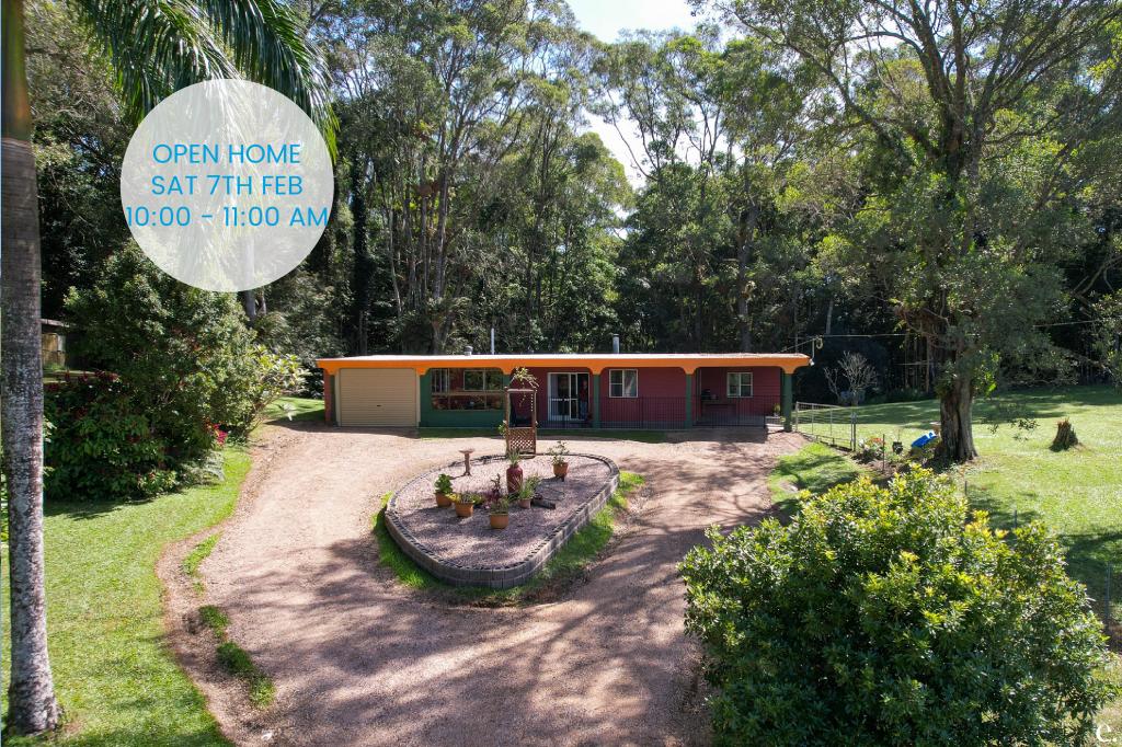 95 Winfield Rd, Lake Eacham, QLD 4884