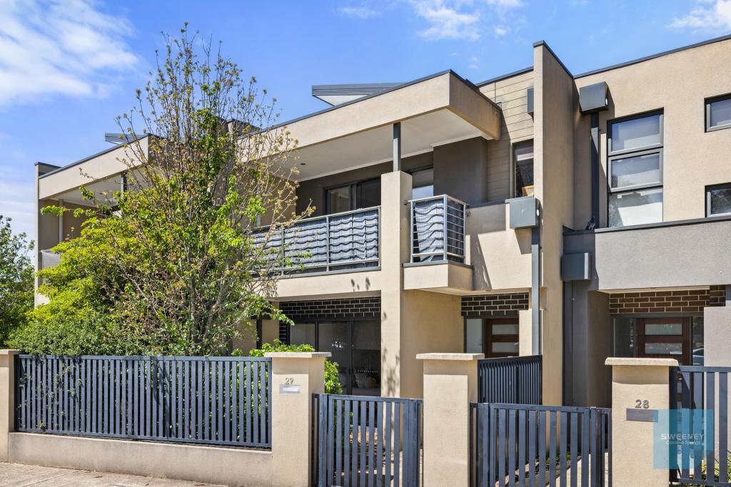 29/8 The Crossing, Caroline Springs, VIC 3023