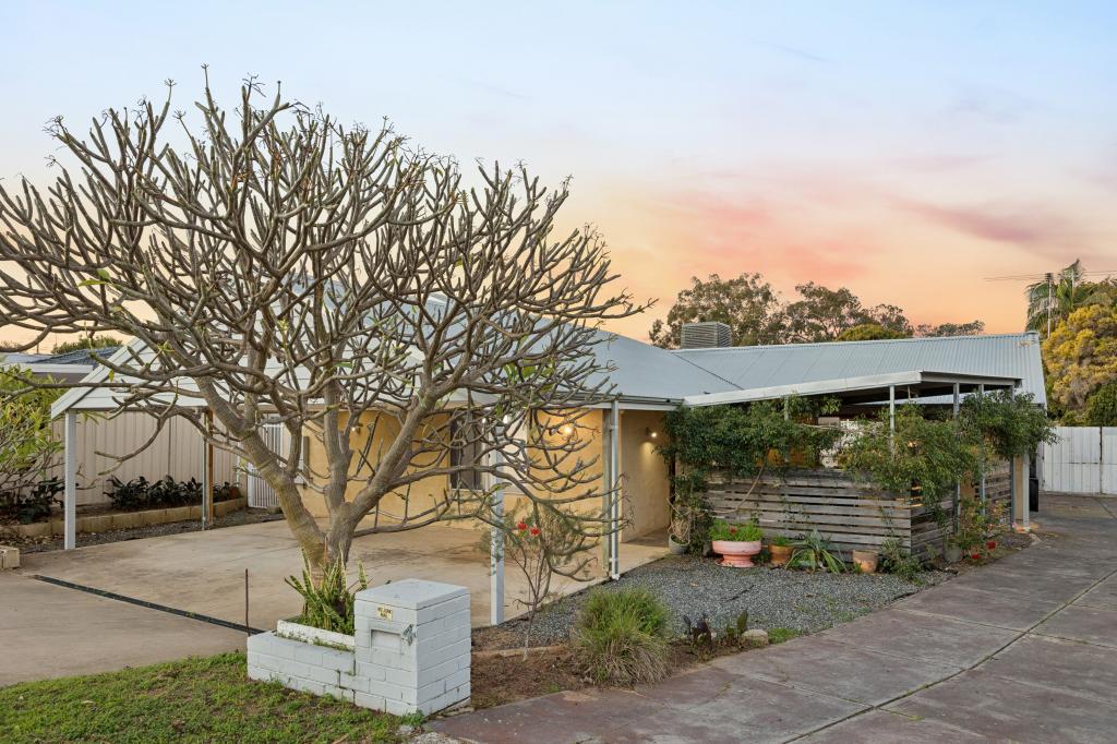 4 Pagneil Ct, Hamilton Hill, WA 6163