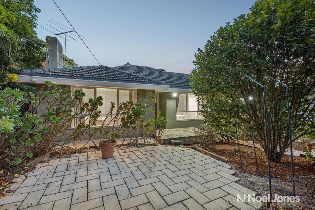 4 Nelson Rd, Croydon, VIC 3136