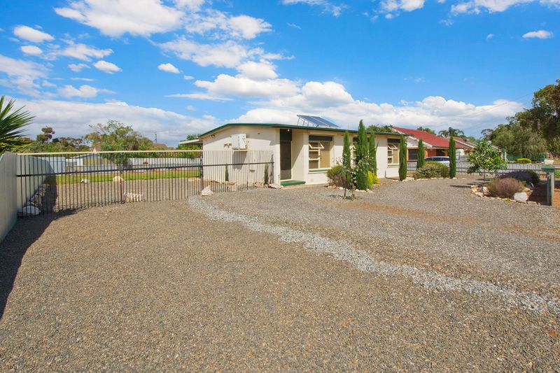 15 Searle Rd, Davoren Park, SA 5113