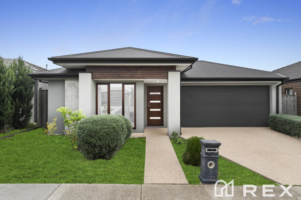 82 Athletic Cct, Clyde, VIC 3978