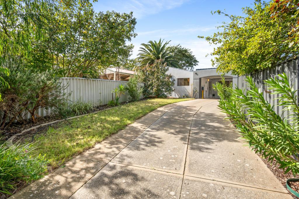 10 Bickford Pl, Hamilton Hill, WA 6163