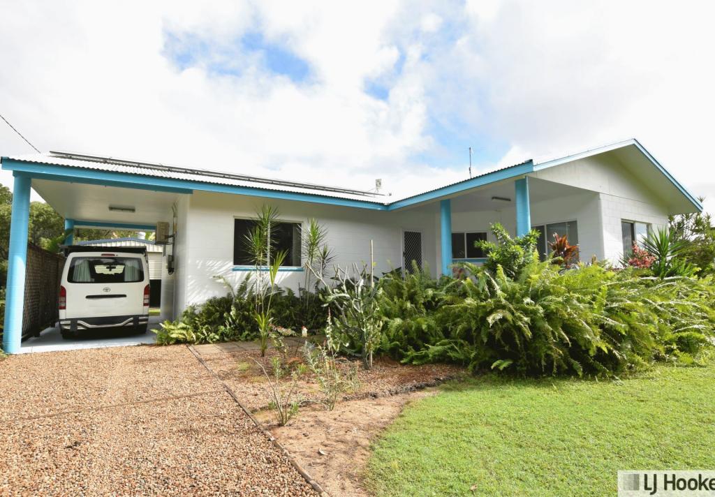 75 Taylor St, Tully Heads, QLD 4854