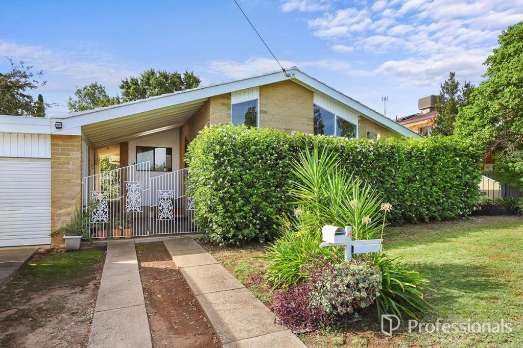 4 Barreng St, Hillvue, NSW 2340