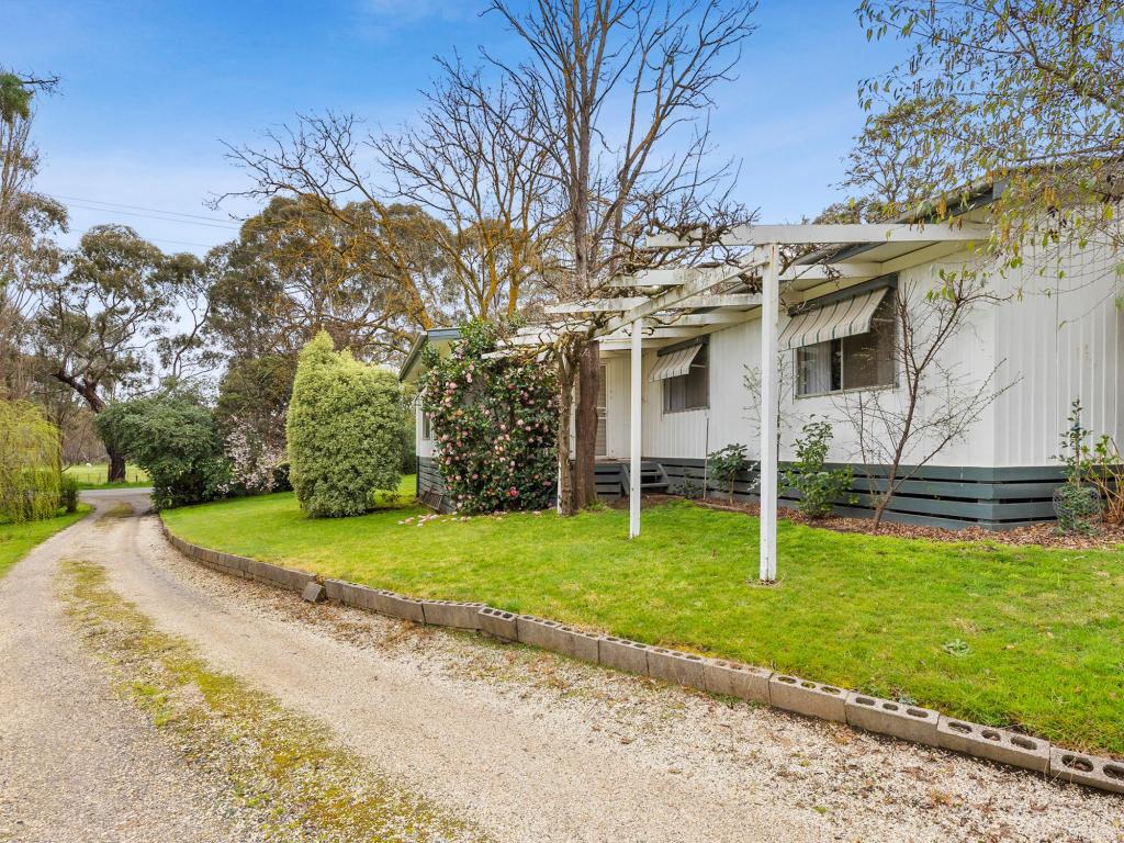 80 Highlands Rd, Seymour, VIC 3660