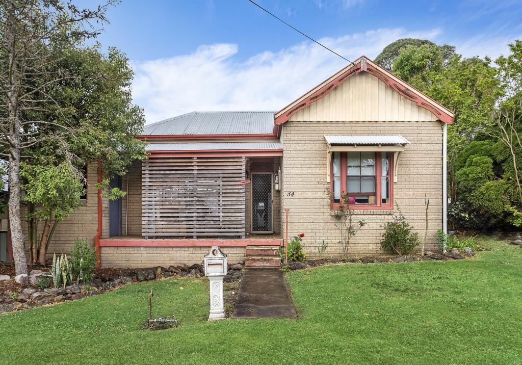 34 DOUGLAS ST, NOWRA, NSW 2541