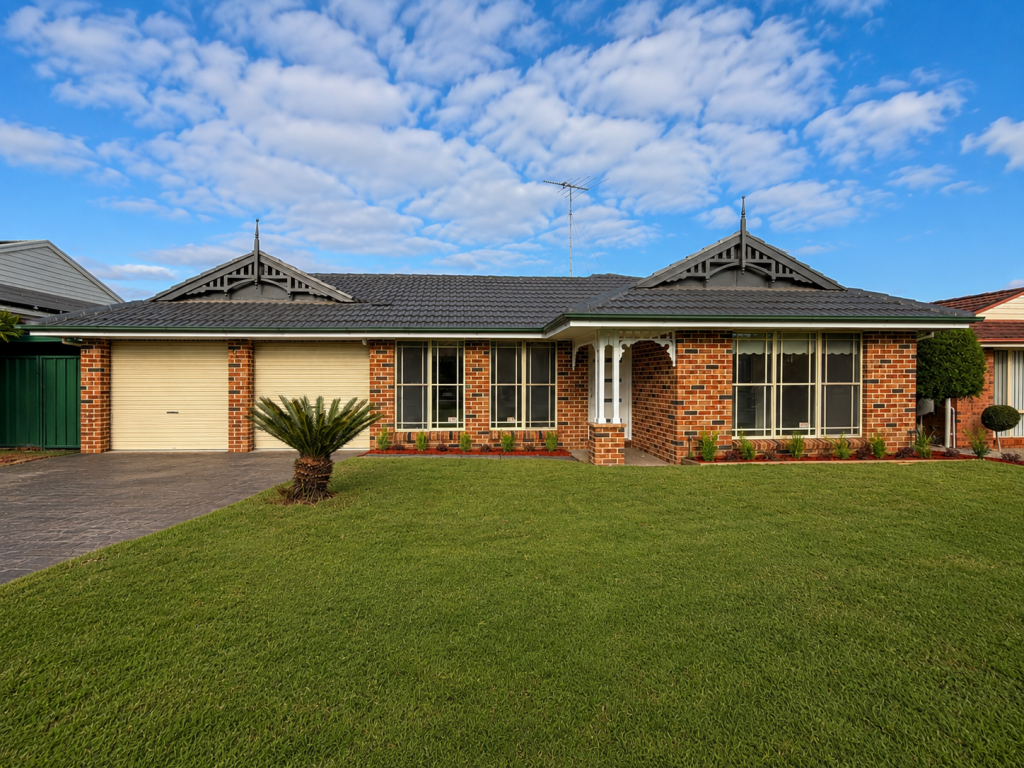 16 Womra Cres, Glenmore Park, NSW 2745