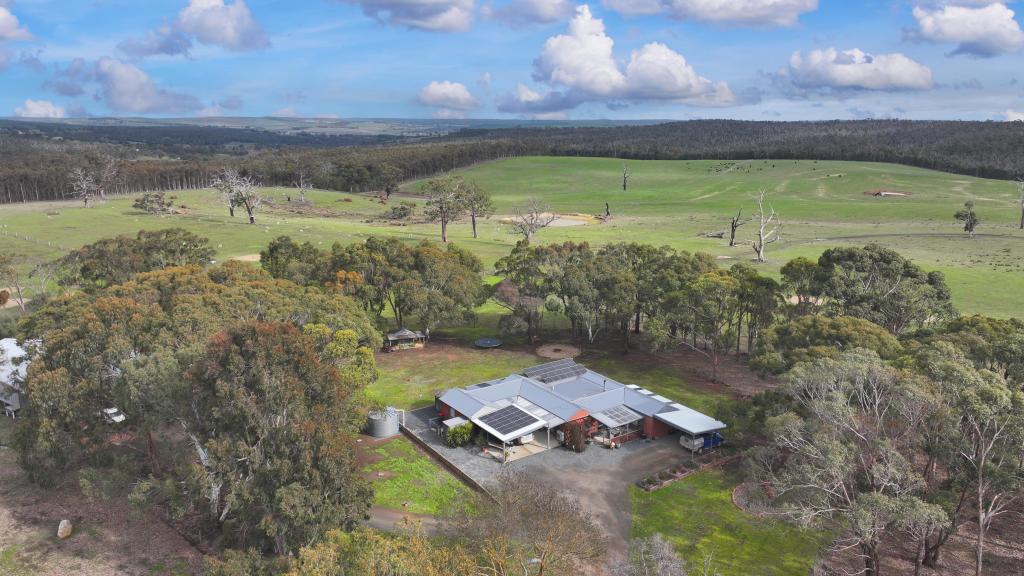 316 Pryors Rd, Scotsburn, VIC 3352