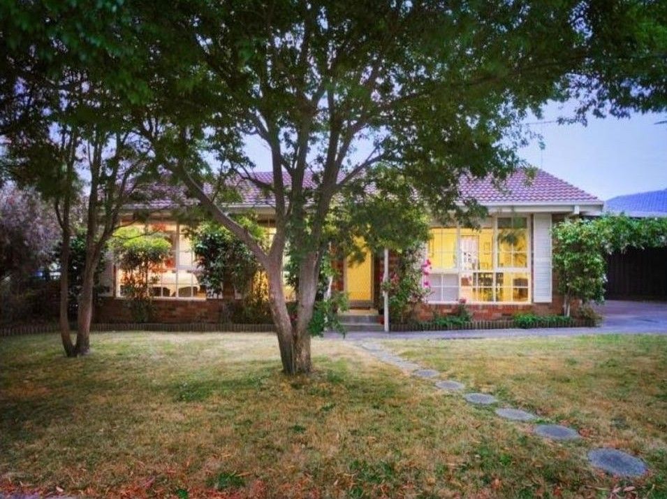 14 Berrabri Dr, Scoresby, VIC 3179