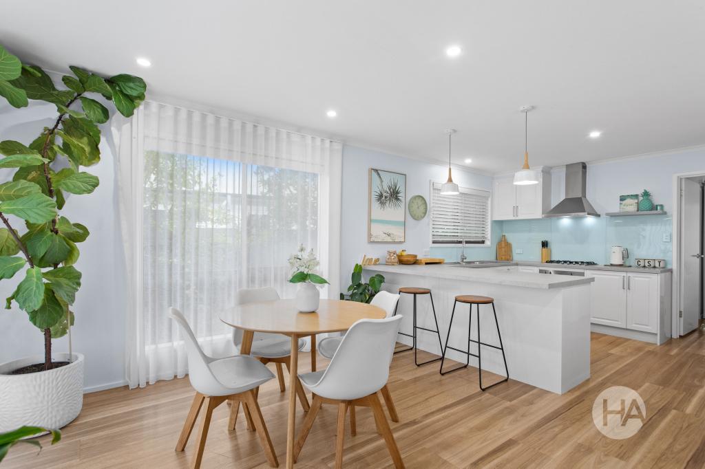 33 Wonthaggi Rd, Inverloch, VIC 3996