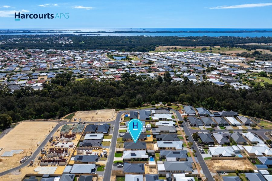 8 BEAUFORT LOOP, MILLBRIDGE, WA 6232