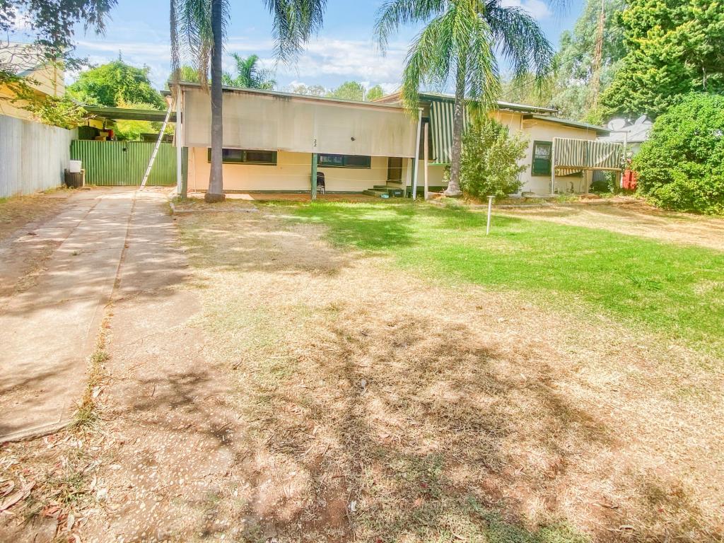 10 Orme St, Boree Creek, NSW 2652