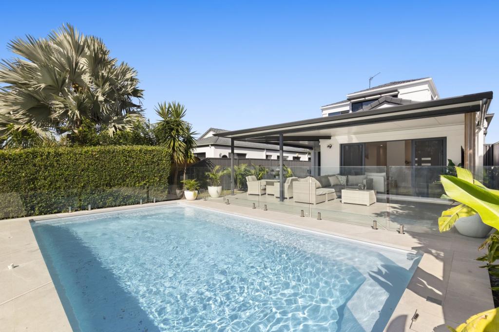 30 Woody Views Way, Robina, QLD 4226