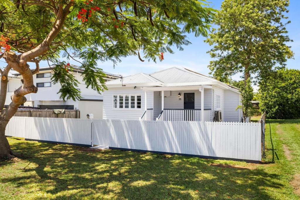 35 Osbourne St, Scarborough, QLD 4020