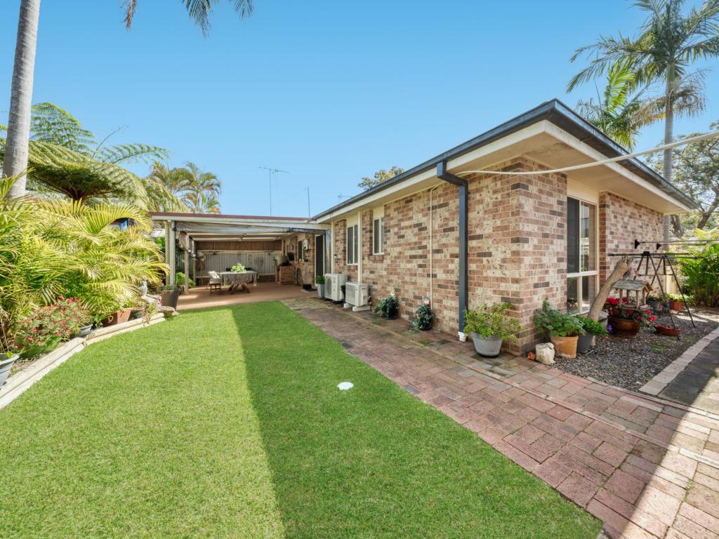 2/2 Dale Ave, Chain Valley Bay, NSW 2259