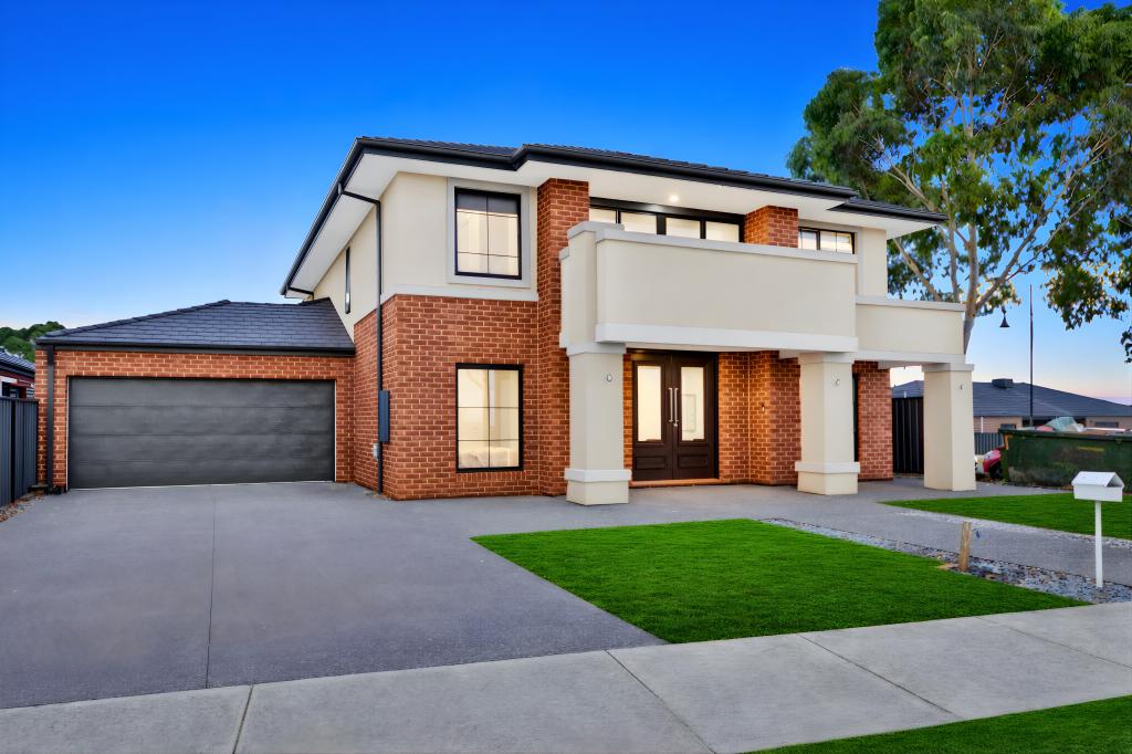 50 Waterside Dr, Pakenham, VIC 3810