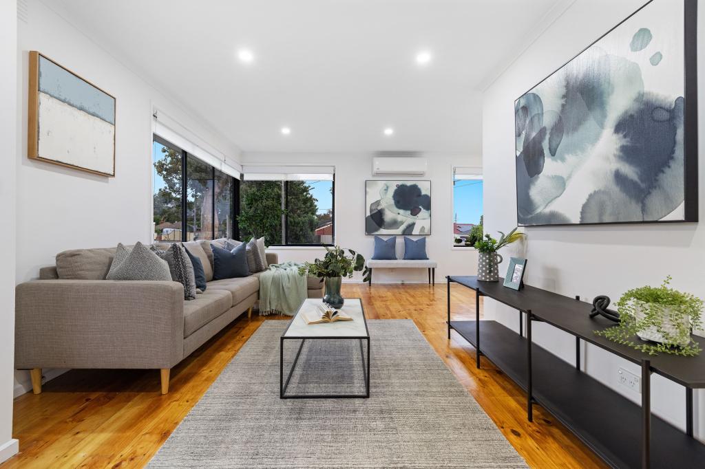 4 Bunurong Pl, Cranbourne, VIC 3977