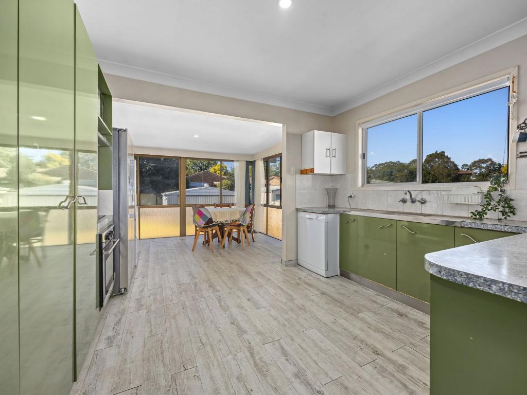 23 Laurel St, Redbank Plains, QLD 4301