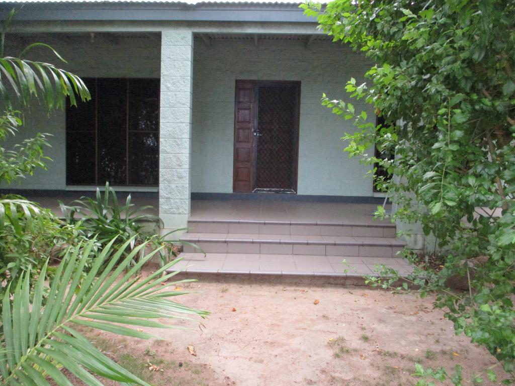 2 Barton St, Nelly Bay, QLD 4819