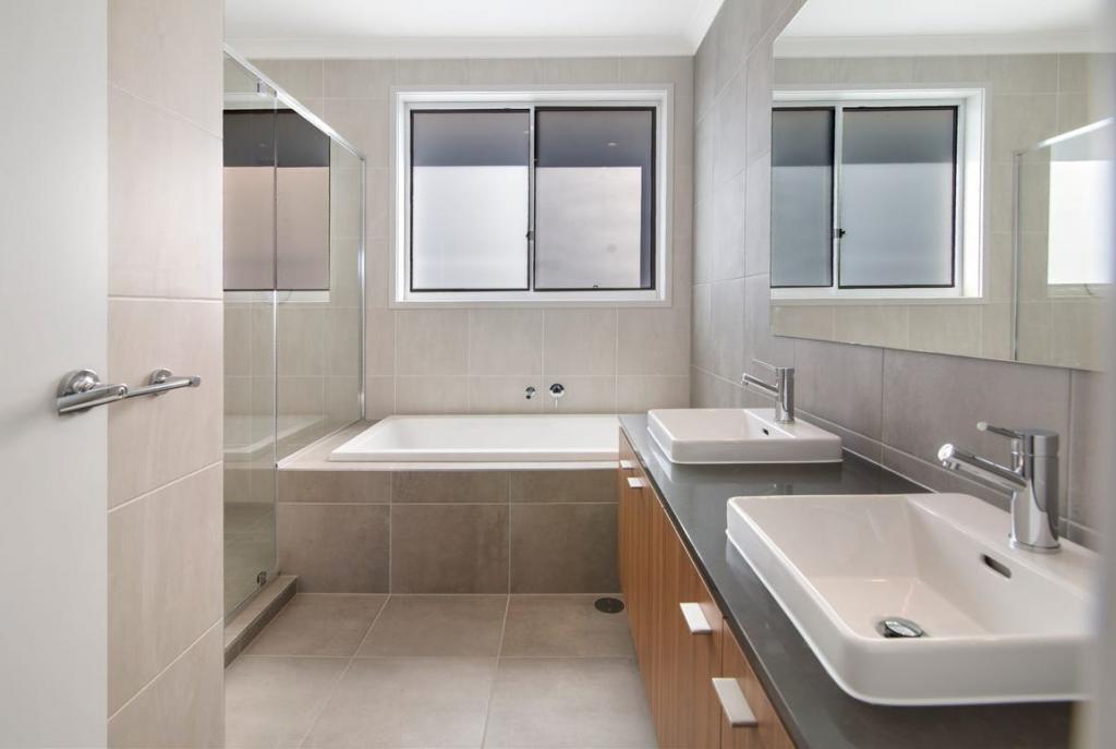 6 Regina St, Coomera, QLD 4209