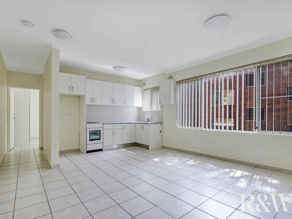 8/23 The Crescent, Berala, NSW 2141