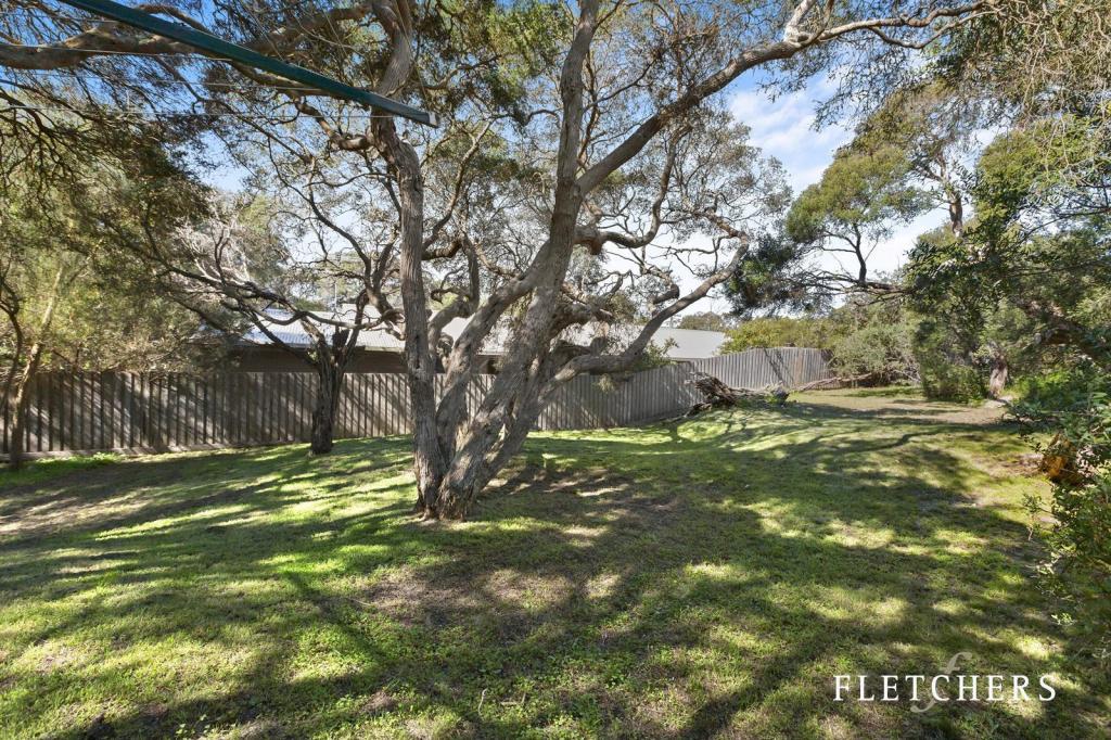 16 Hilltop Ave, Blairgowrie, VIC 3942