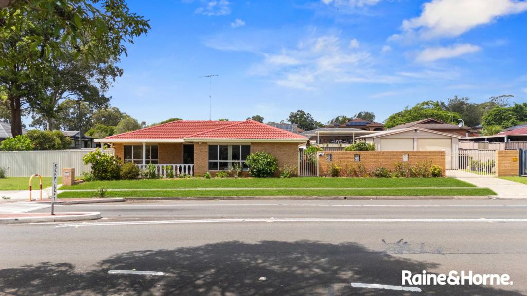 106 Melbourne Rd, St Johns Park, NSW 2176